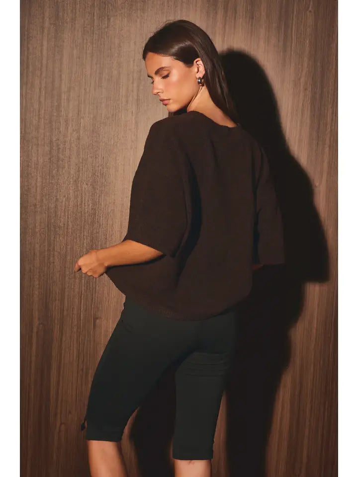 SHORT SLEEVE CREW NECK BOXY LIGHT WEIGHT SWEATER TOP - BROWN