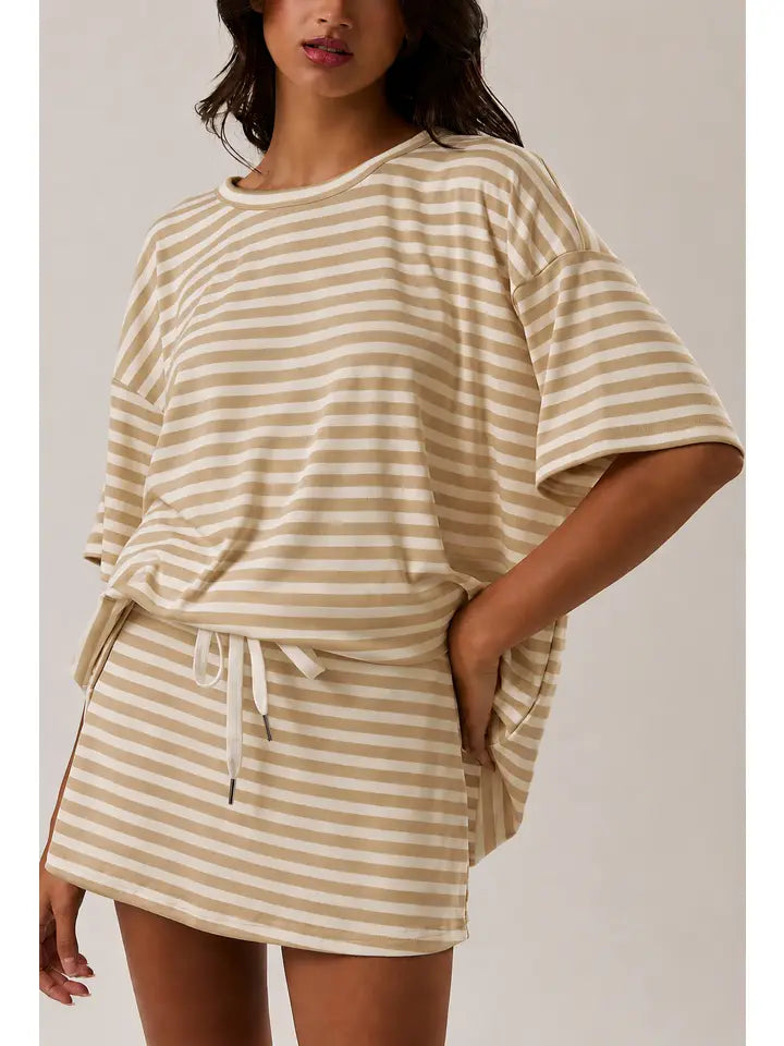 MID RISE SKORT - BEIGE CREAM STRIPE