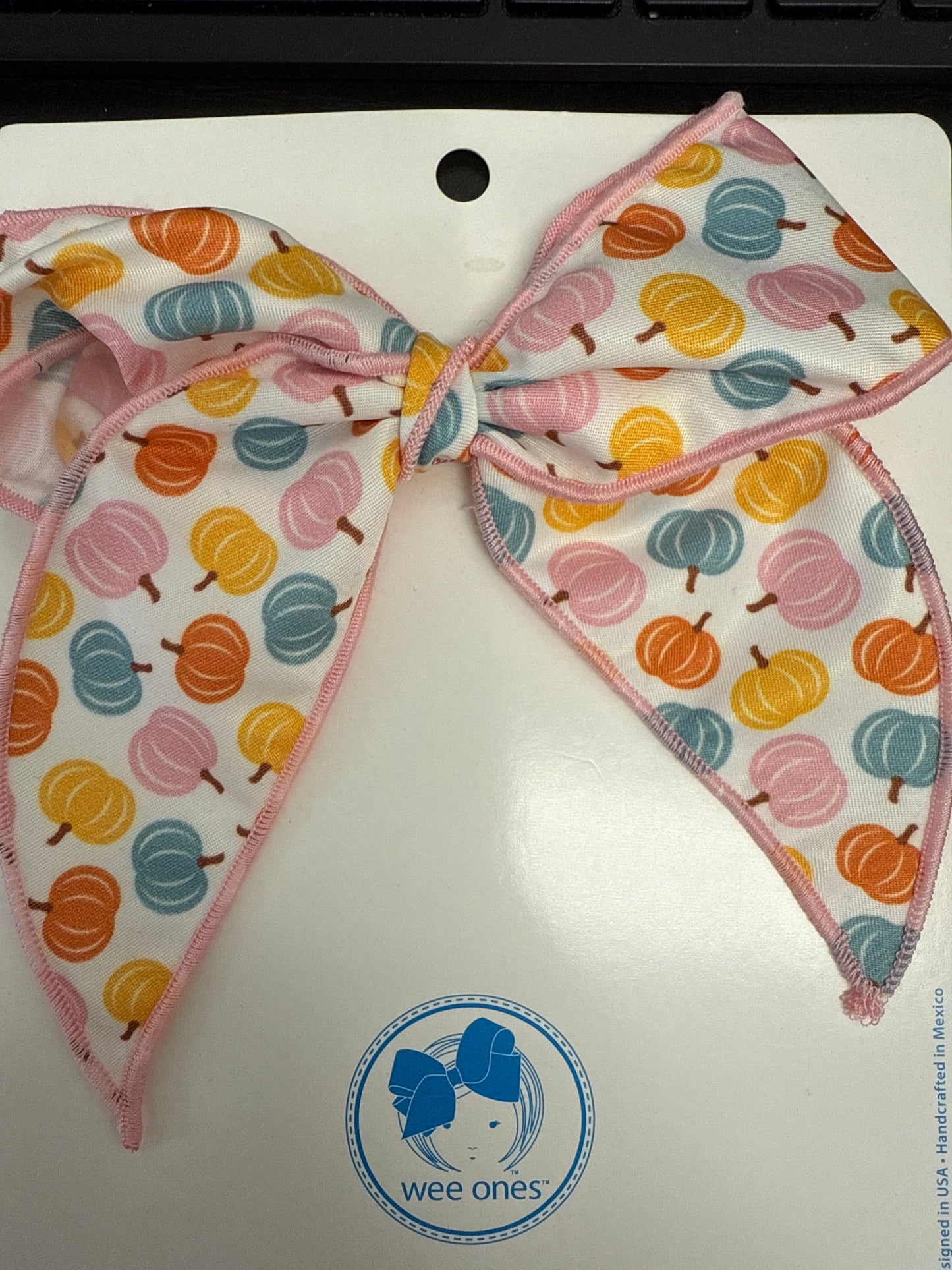 MEDIUM MULTI PUMKIN BOWTIE WITH TWIST WRAP AND WHIMSY TAILS