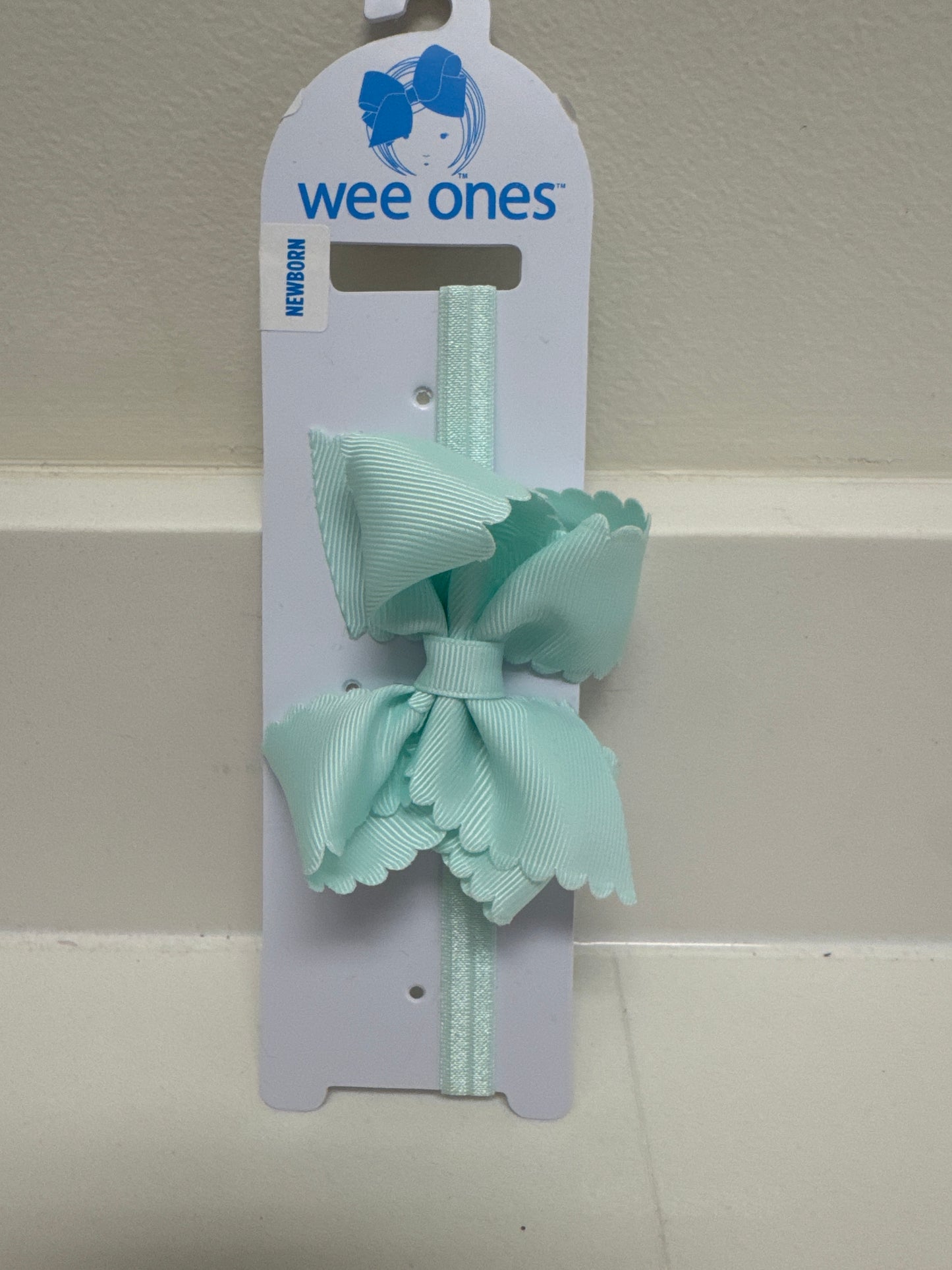 XS SCALLOPED BOW ON BAND - CYT