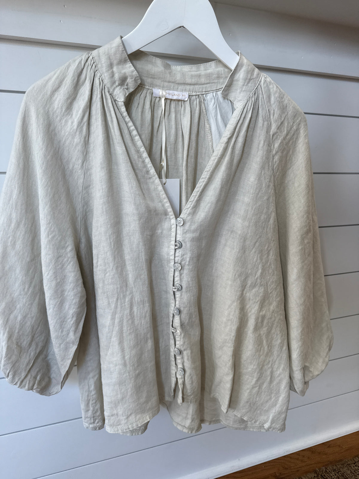 LINEN BALLOON SLEEVE V-NECK BLOUSE - BEIGE
