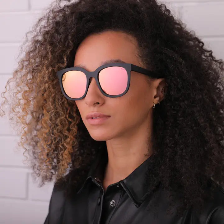 TAYLOR OVERSIZED SUNGLASSES - MATTE BLACK/PINK MIRROR