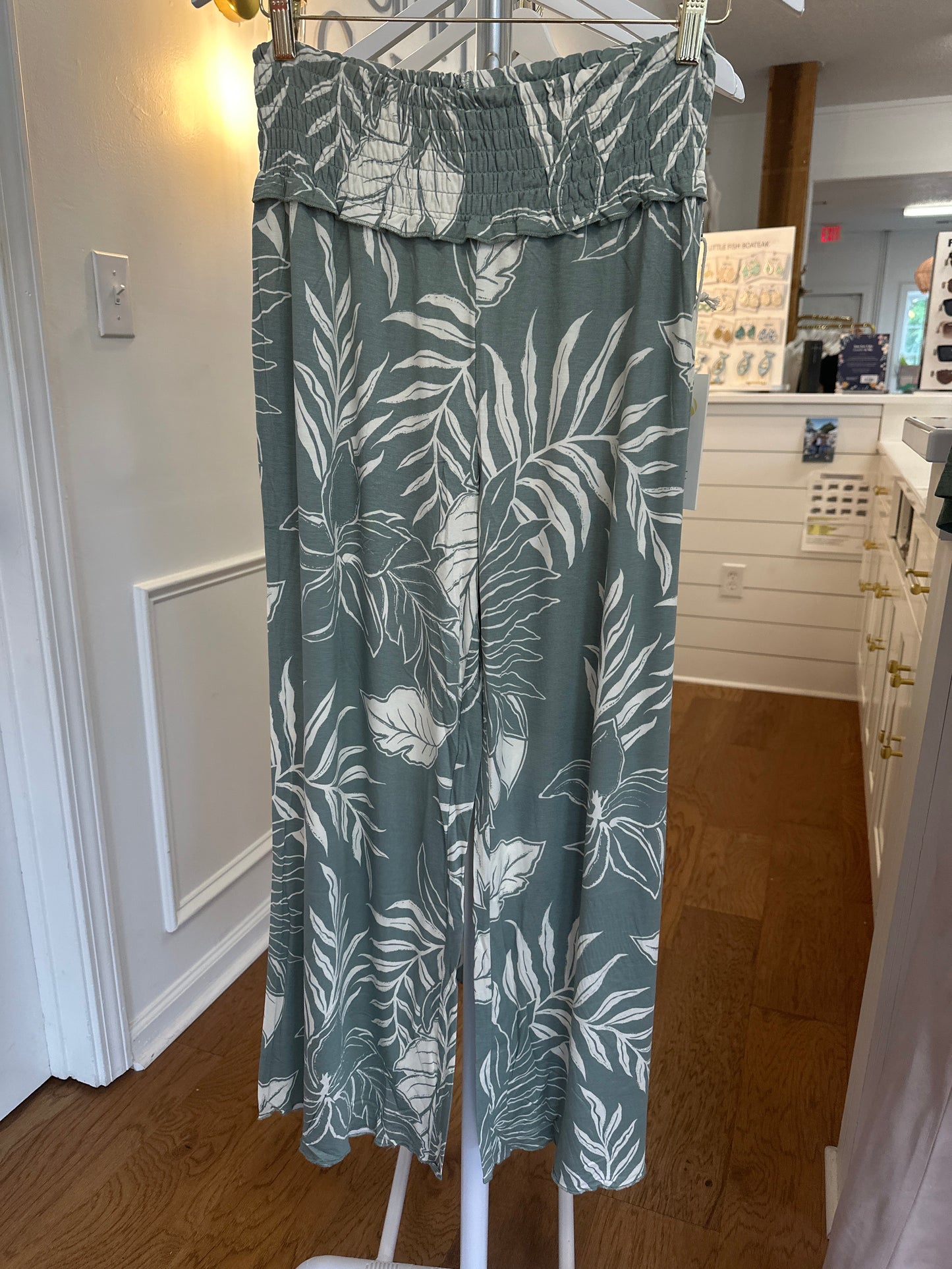 SAGE JUMBO LEAF PRINTED SMOCKED WAIST WIDE LEG PANTS