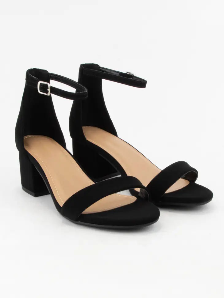 BASIC ANKLE STRAP KITTEN HEEL - BLACK