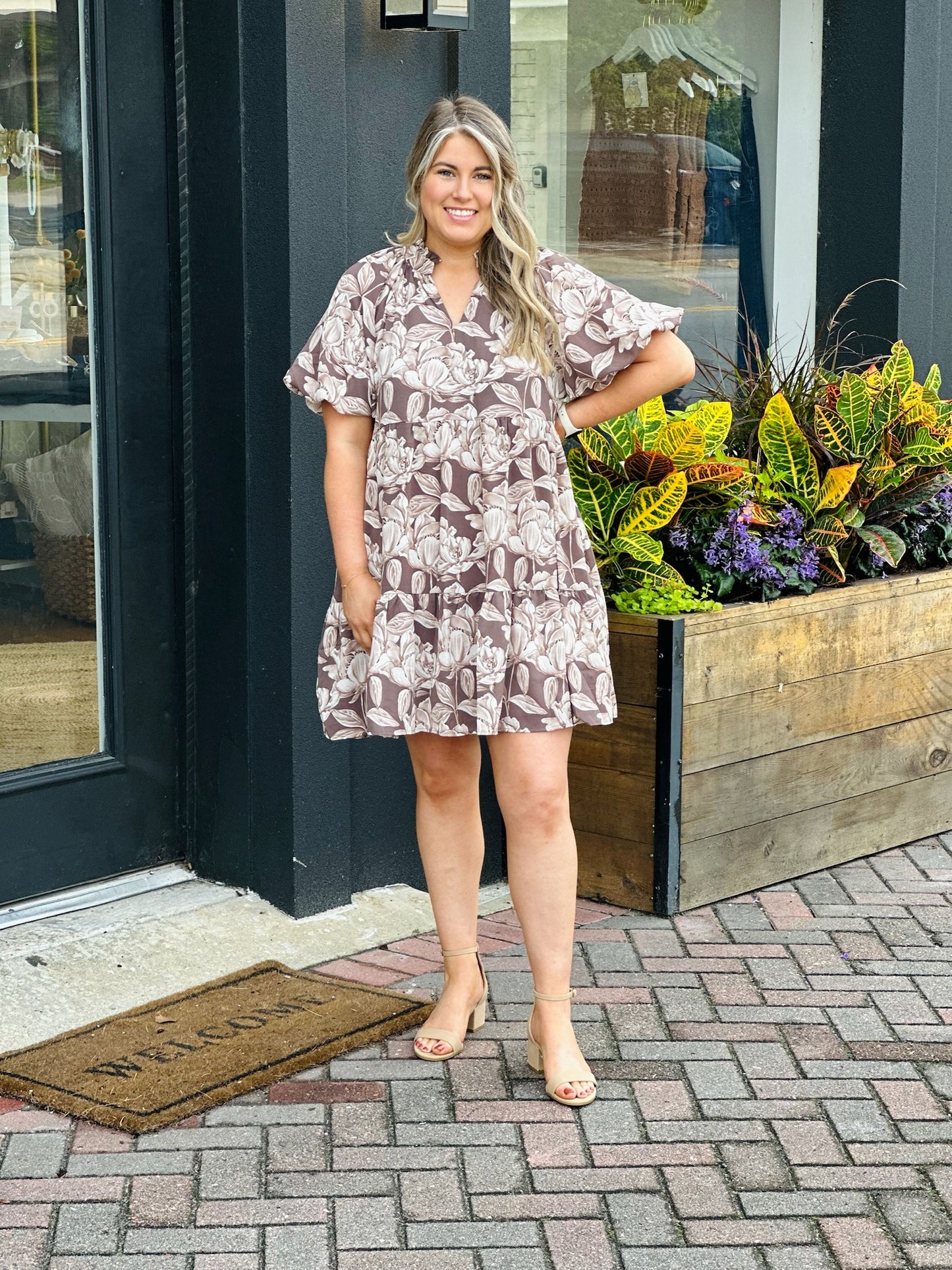 FLORAL PUFF SLEEVE MINI DRESS - MOCHA