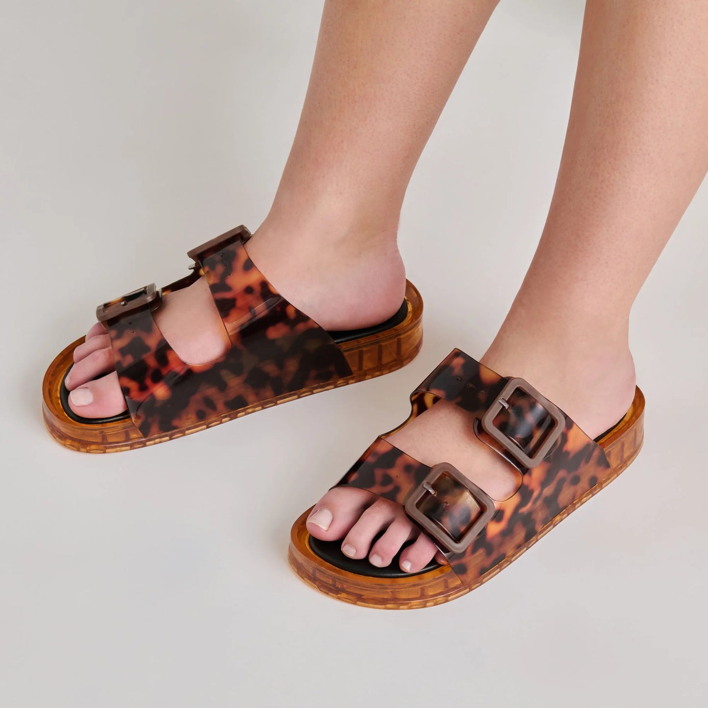 JULIOS SANDALS TORTOISE VINYL