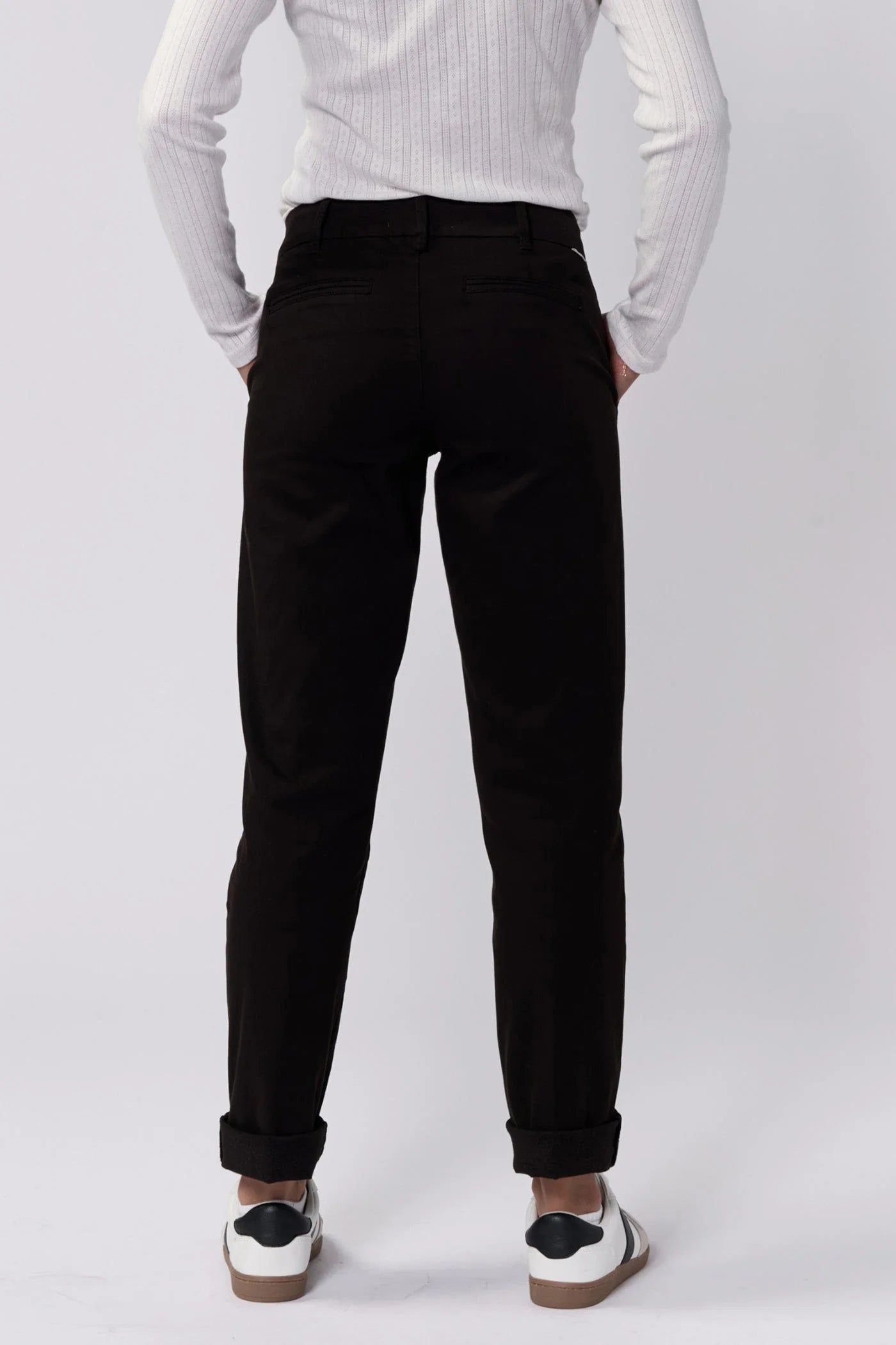 HAMPTON MID RISE TROUSER - BLACK