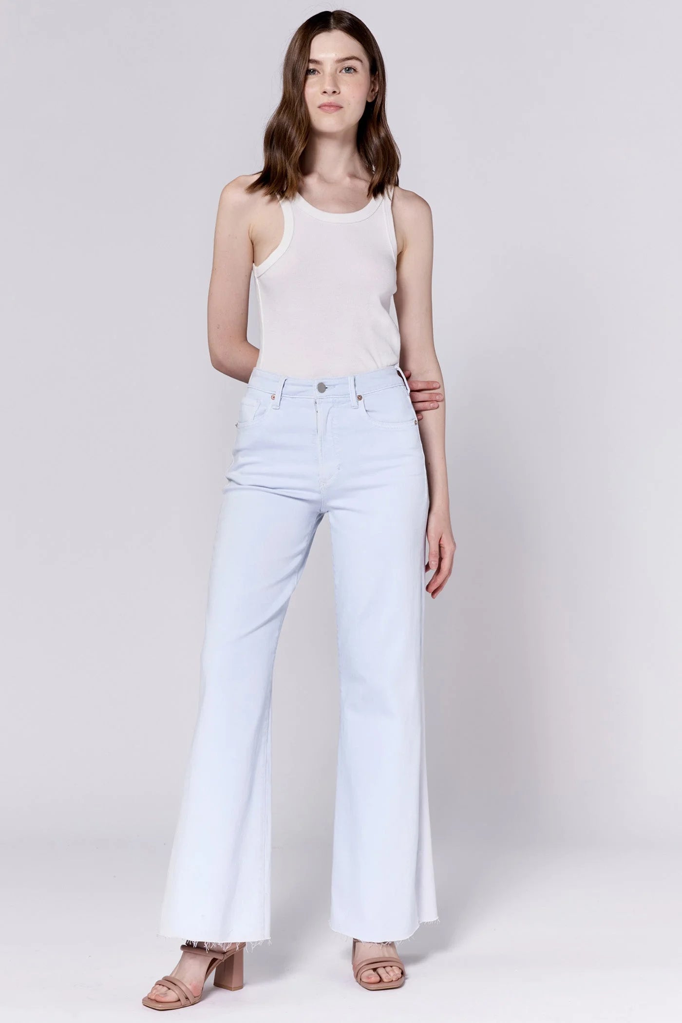 WIDE LEG SUPER HIGH RISE CUT OFF HEM FIONA JEANS - WHITE