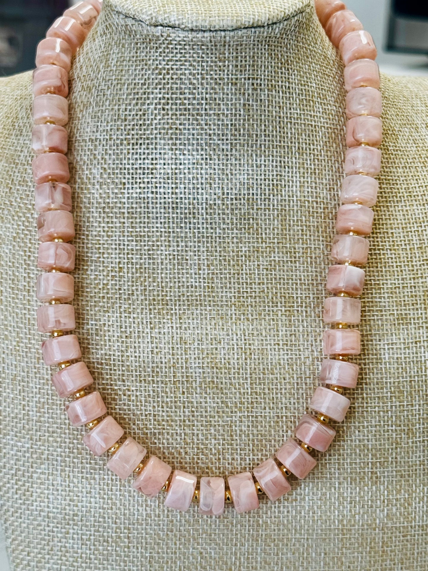 INDIE NECKLACE - PINK