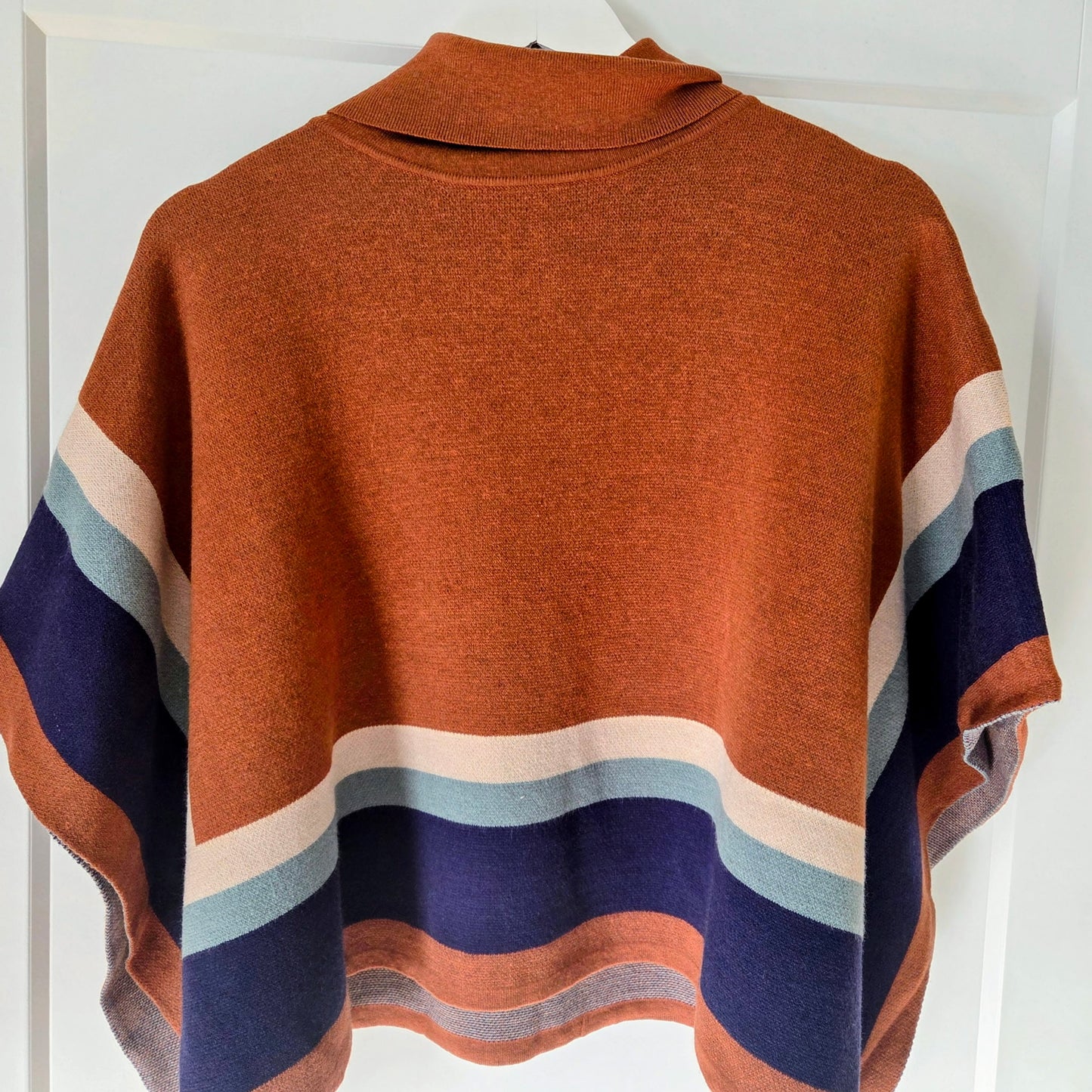 COLORBLOCKED PONCHO -CL