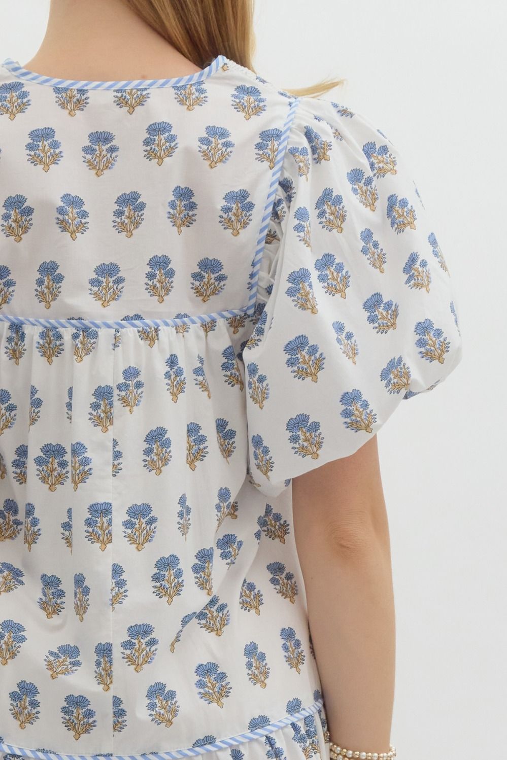 FLORAL V NECK MINI DRESS - OFF WHITE
