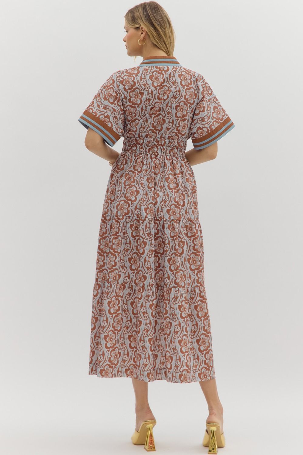 V NECK FLORAL MIDI DRESS - CAMEL