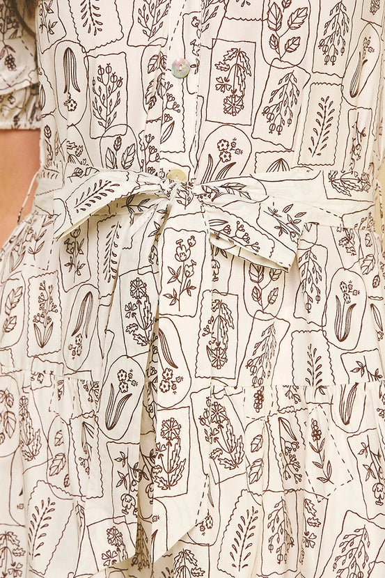 PRINT TIERED MIDI DRESS - BROWN