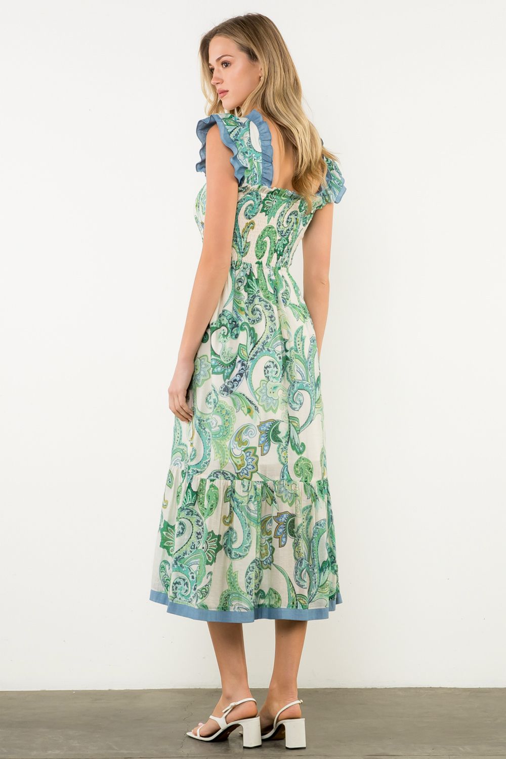 SMOCKED FLUTTER SLEEVE PAISLEY PRINT MAXI DRESS - GREEN