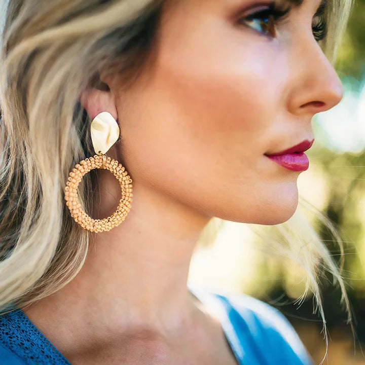 LIZZIE EARRINGS - TAN