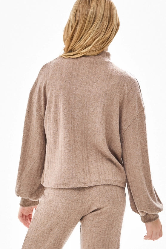 MOCK NECK CABLE KNIT SWEATER - MOCHA