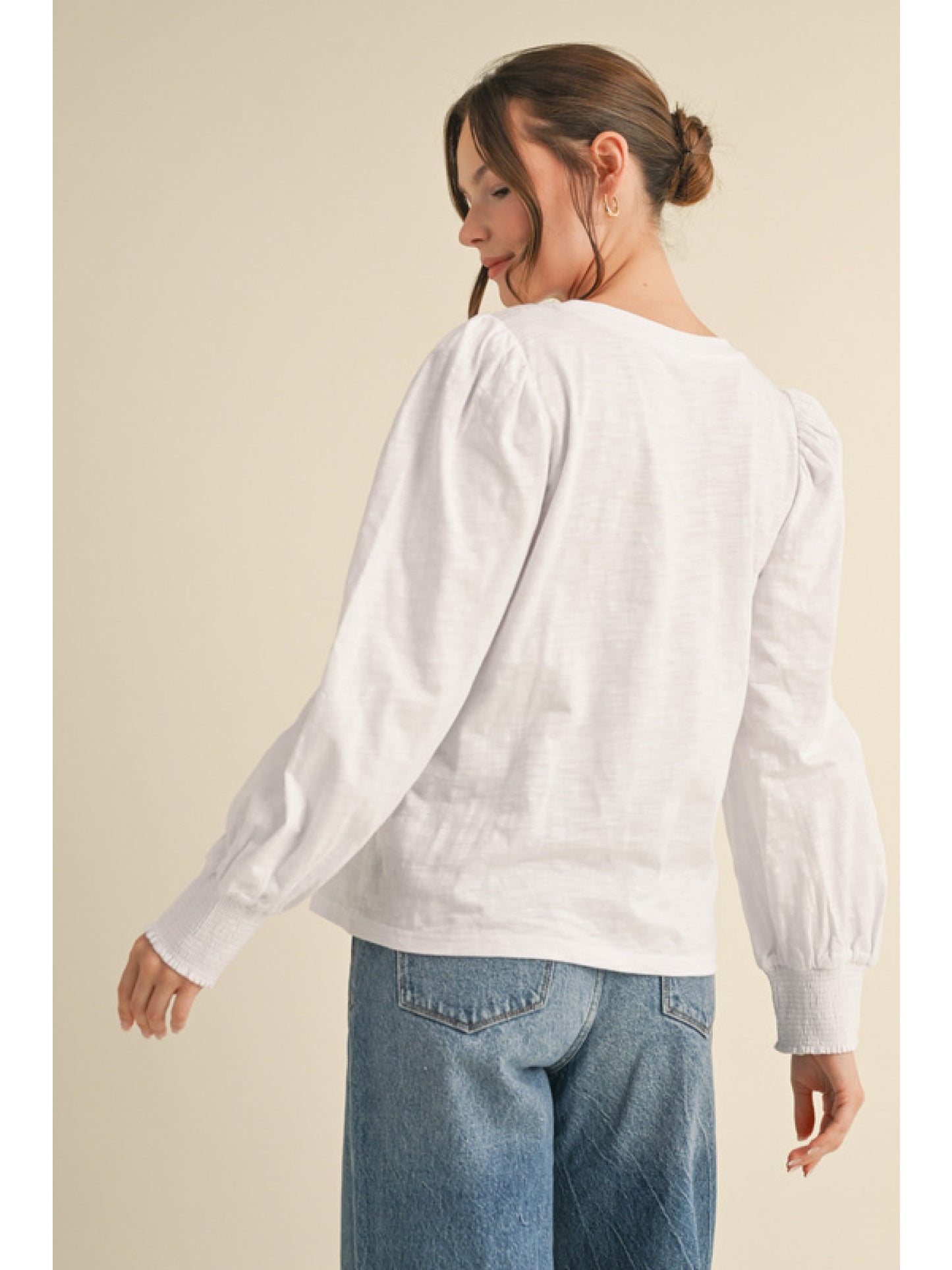 COTTON TOP W/ PUFF SLEEVES - OFF WHITE