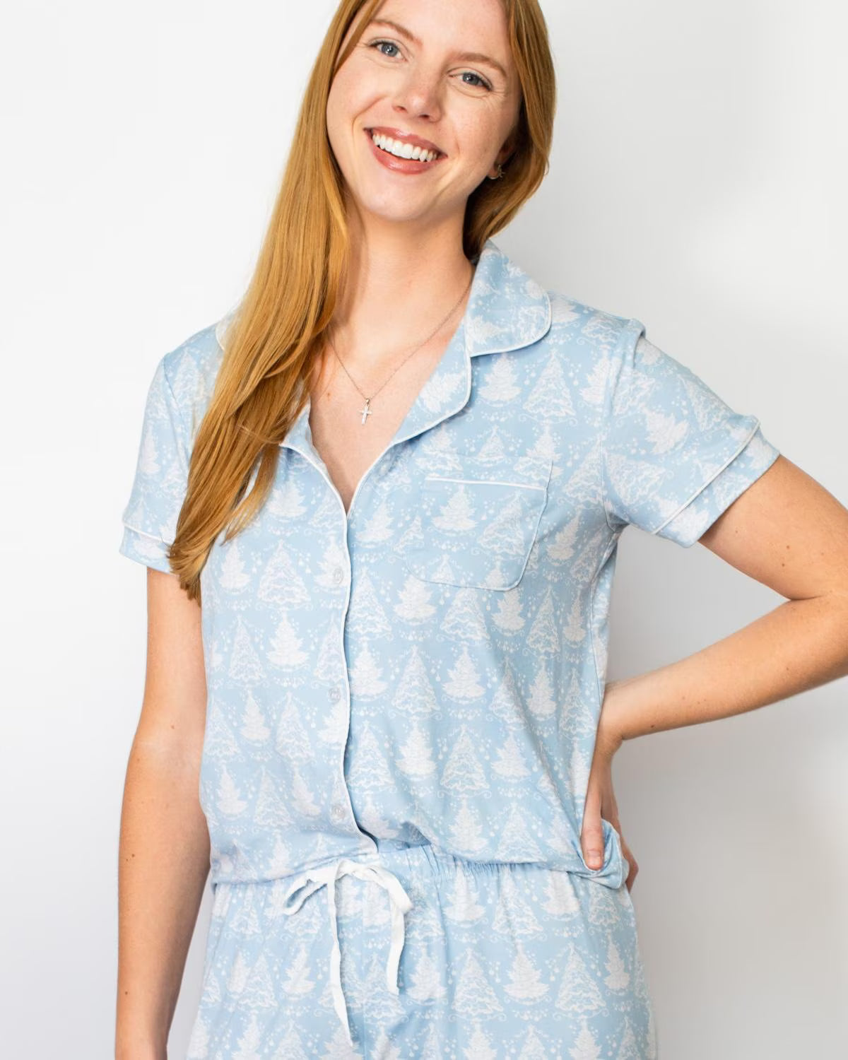 WINTER DREAMS SHORT SLEEVE BUTTON UP SLEEP SHIRT