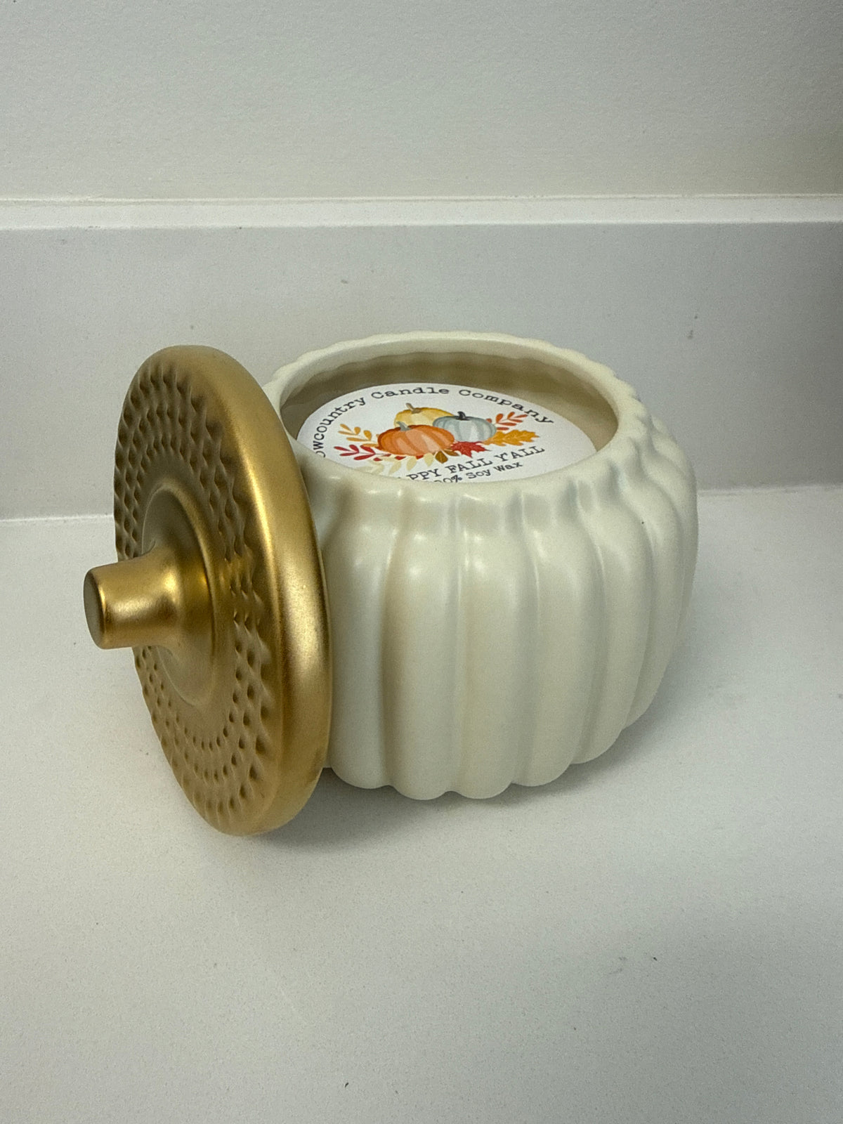 HAPPY FALL Y'ALL WHITE CERAMIC HEIRLOOM PUMPKIN CANDLE 19oz