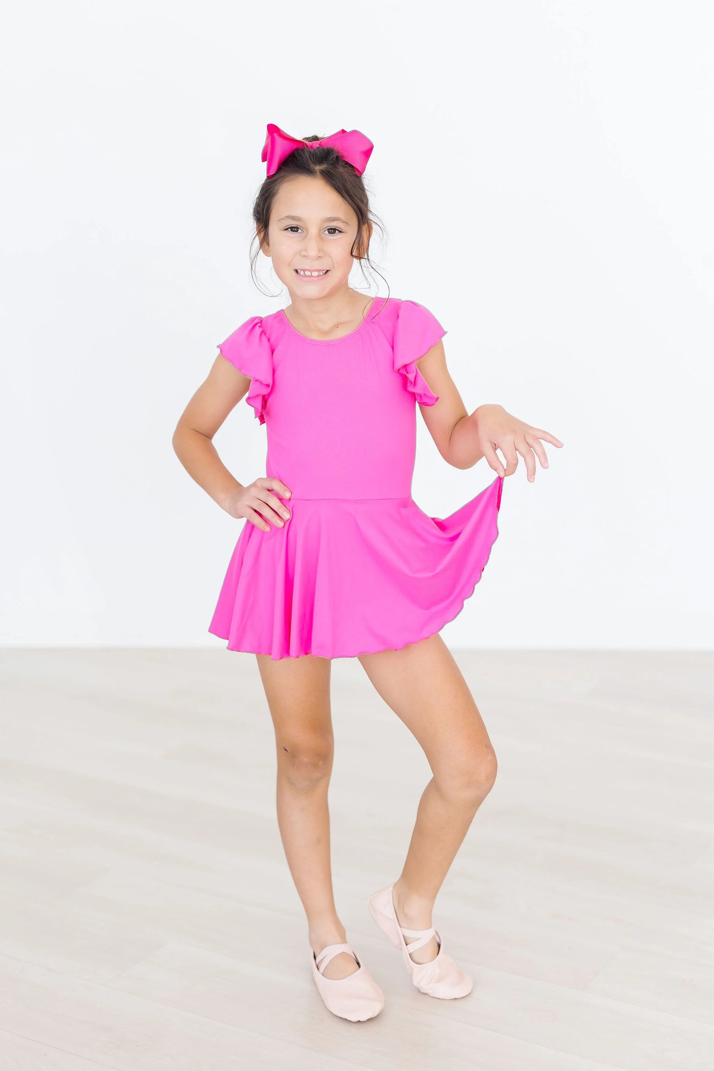 HOT PINK S/S TWIRL LEOTARD