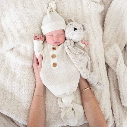 BIG CHECK BAMBOO WAFFLE BABY KNOT GOWN & HAT SET - SAND