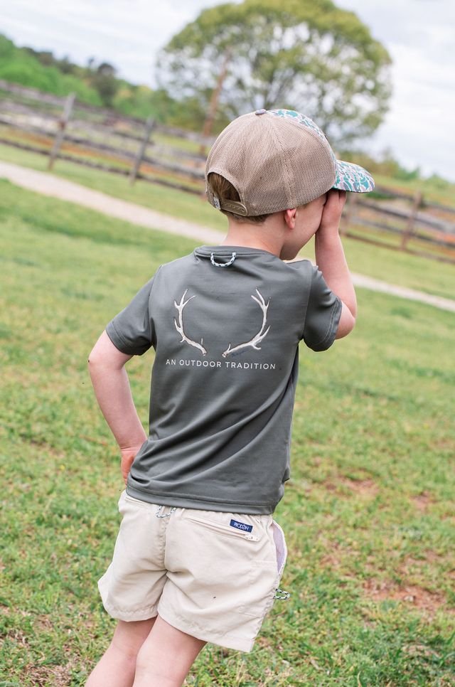 KID'S PRO PERFORMANCE SS T-SHIRT - FLY FISHING