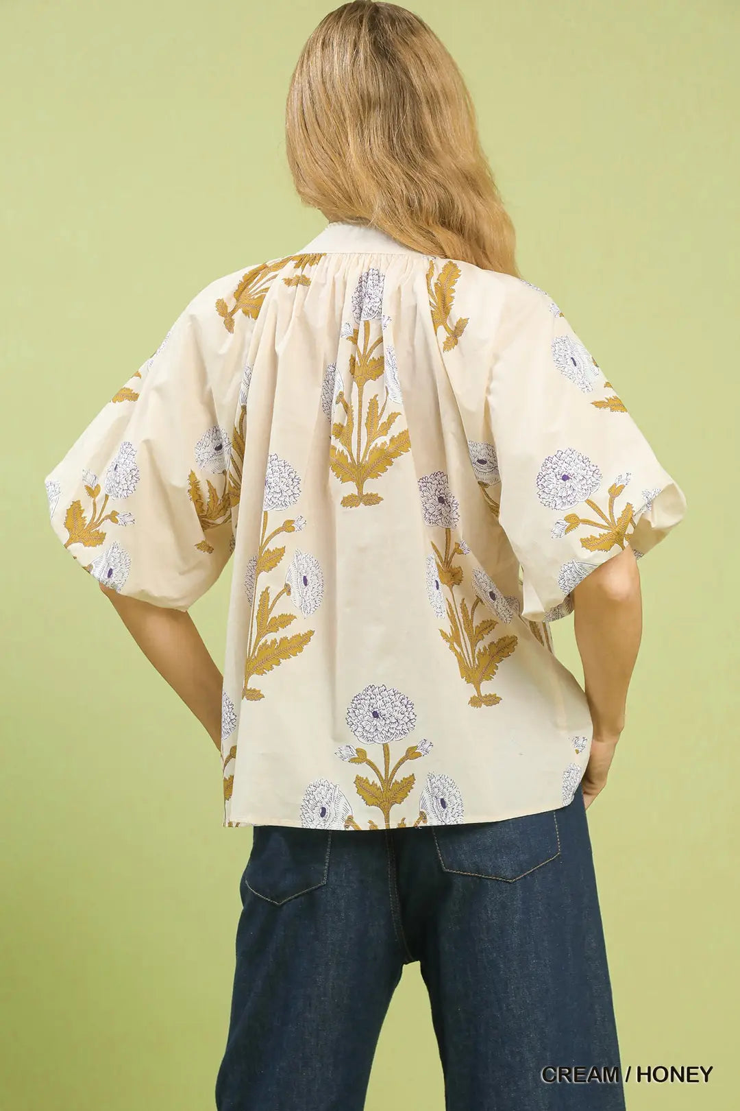FLORAL PRINT V-NECK TOP - CREAM/HONEY