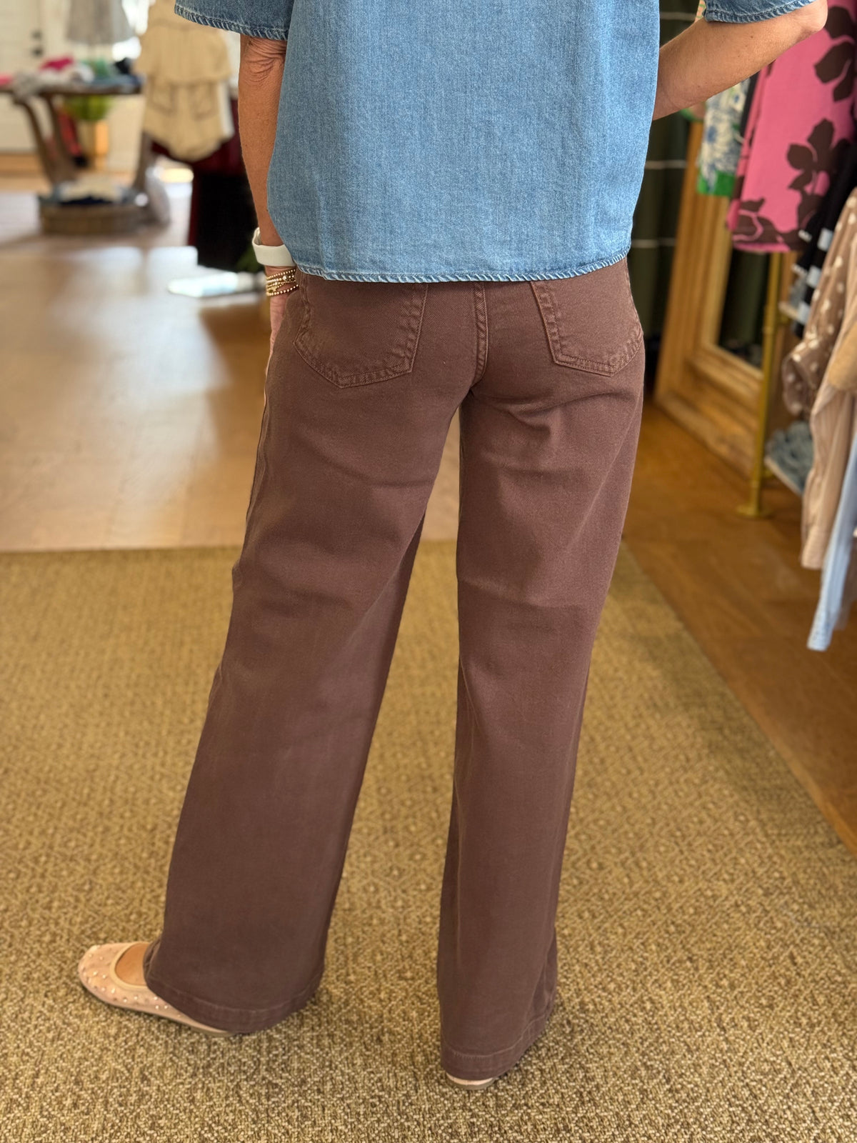 PATCH POCKET WIDE LEG JEAN - DARK BROWN