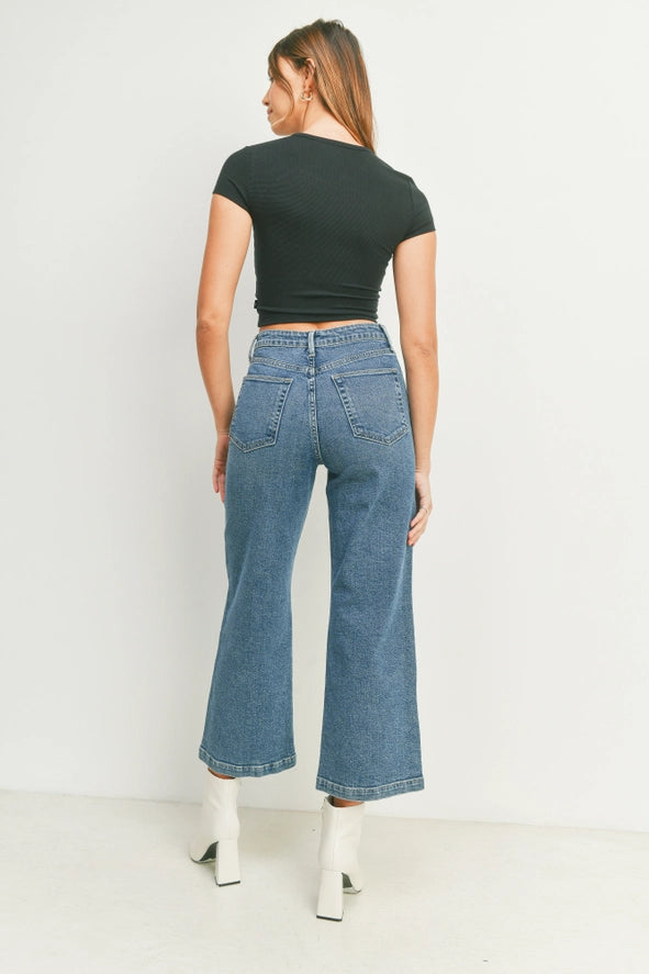 PATCH POCKET WIDE LEG - MEDIUM