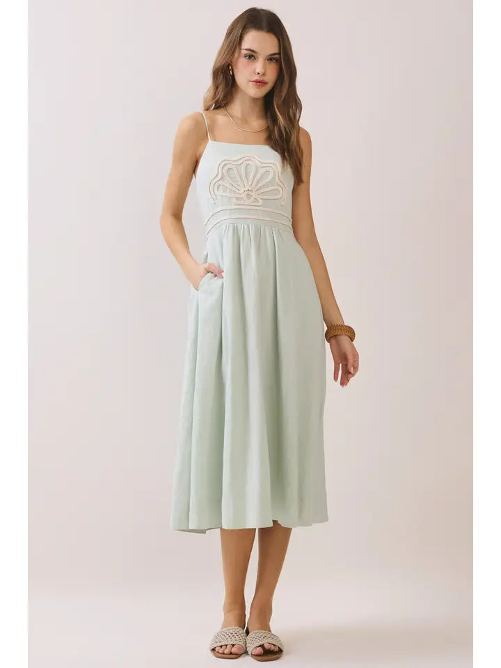 EMBROIDERED FRONT DETAIL SMOCKED BACK DRESS - MINT