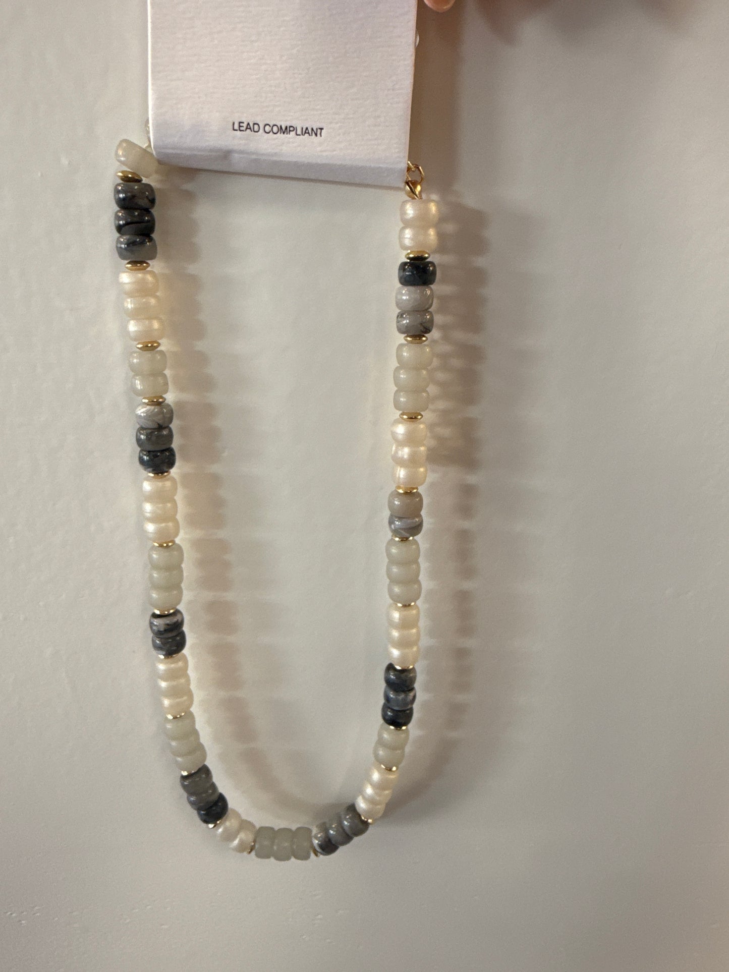 MULTI COLOR BEADED NECKLACE - ASSORTED