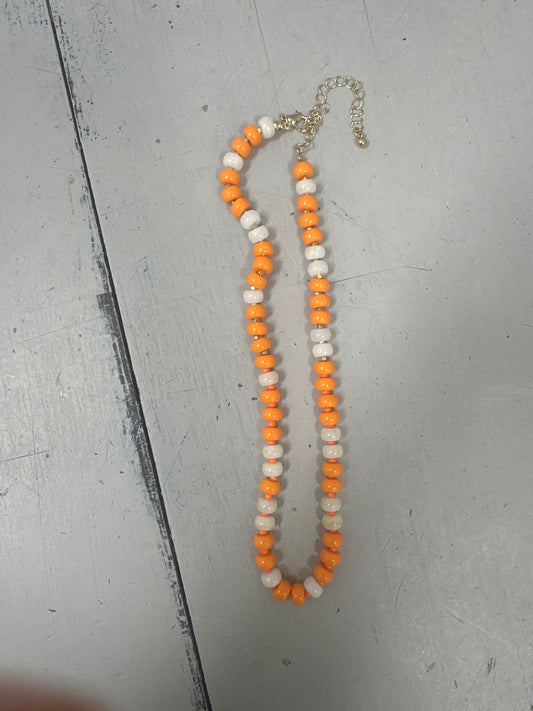 ELLISON STONE NECKLACE - ORANGE/WHITE
