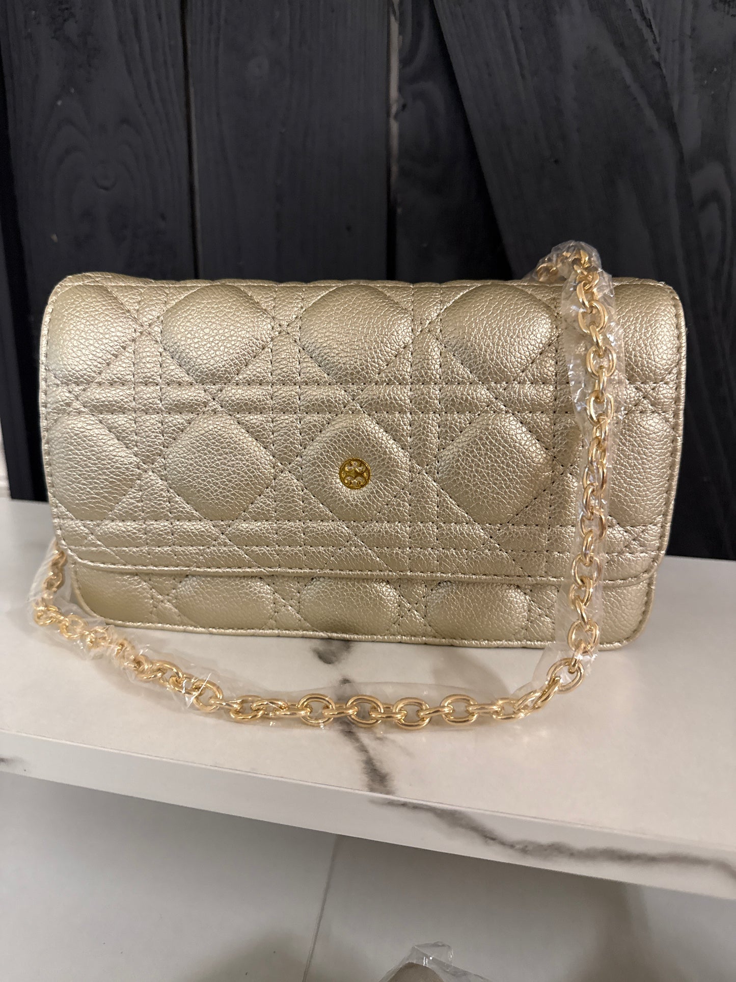 QUILTED CROSSBODY CHAMPAGNE