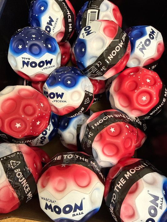 USA STARS AND STRIPES MOON BALL