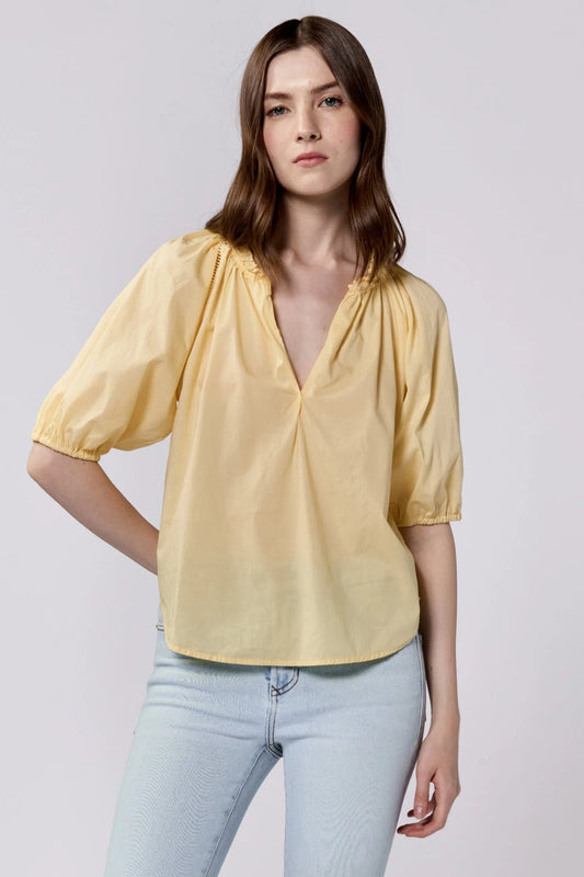 COSTA V NECK TOP - PALE BANANA