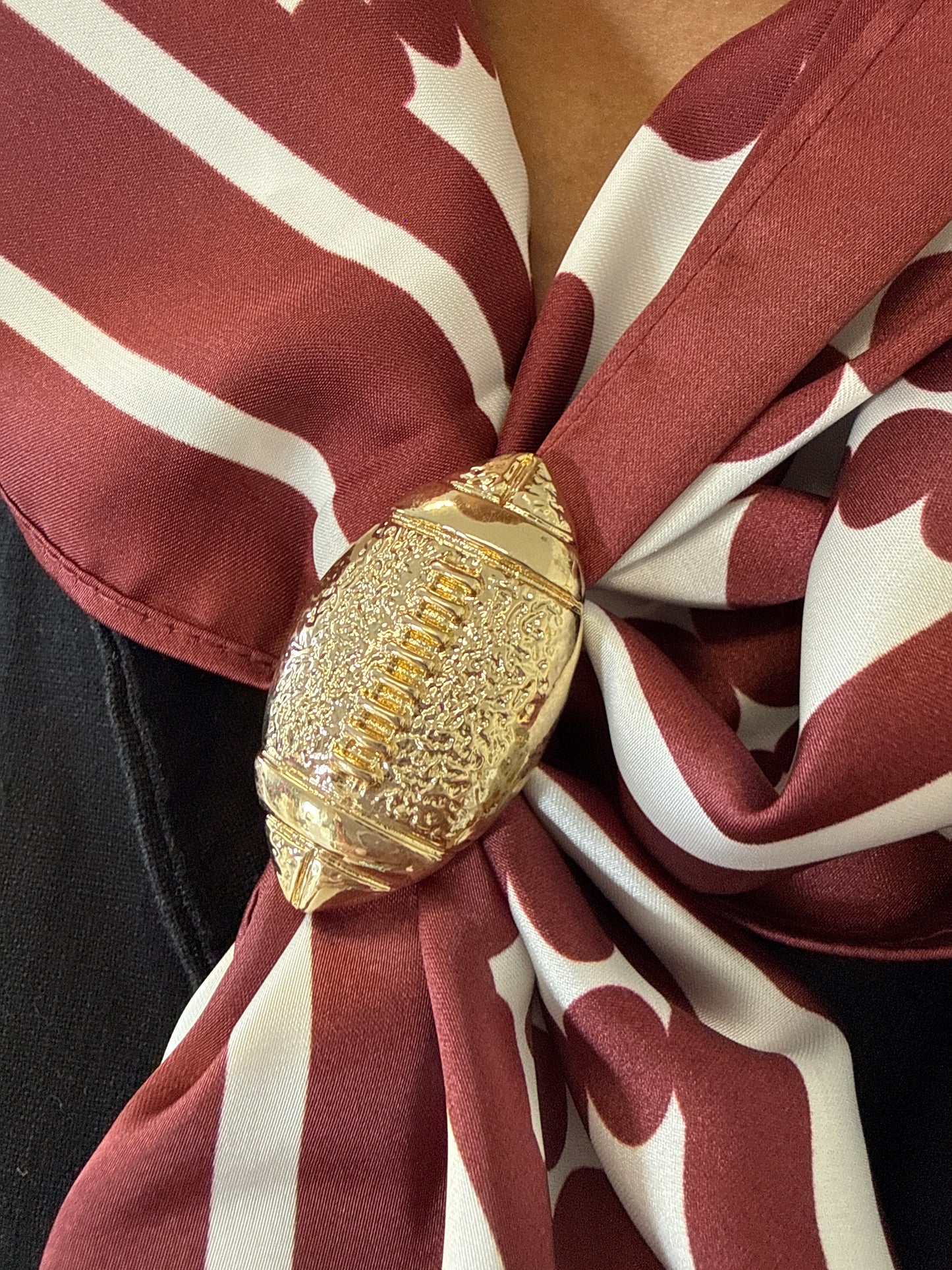 SALLY SCARF SLIDE FOOTBALL - GOLD