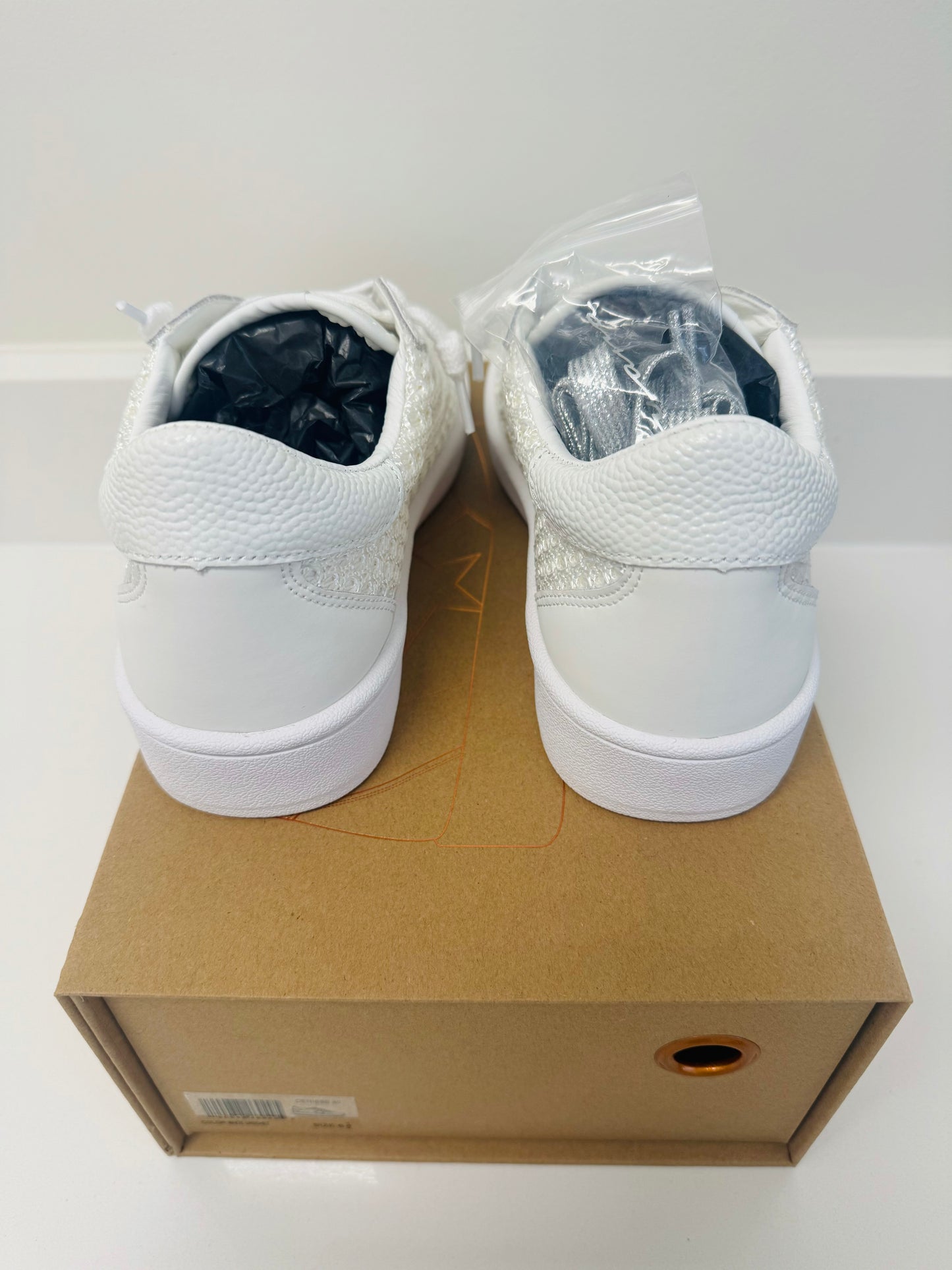 DENISSE 30 - WHITE CROCHET
