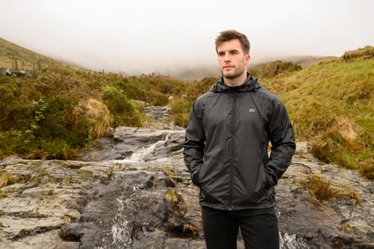 PACKABLE WATERPROOF JACKET - BLACK