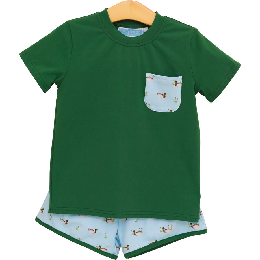 DUCKS IN A ROW SHORT