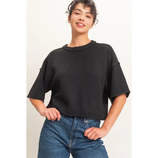 SEAM DETAIL SHORT SLEEVE KNIT TOP - BLACK