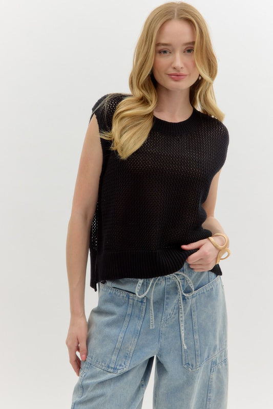 KNIT PULLOVER TOP - BLACK