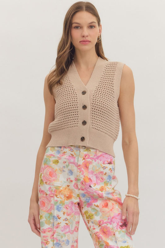 SLEEVELESS KNIT V-NECK TOP - SAND