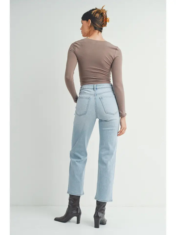 VINTAGE STRAIGHT JEANS - LIGHT WASH