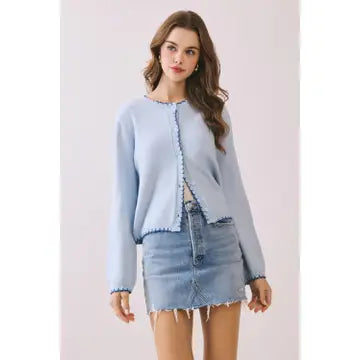 SCALLOPED TRIM DETAIL SOFT KNIT TOP - BABY BLUE