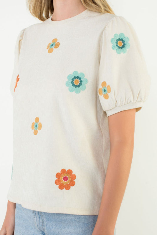 SHORTSLEEVE EMBROIDERED SUEDE TOP - CREAM
