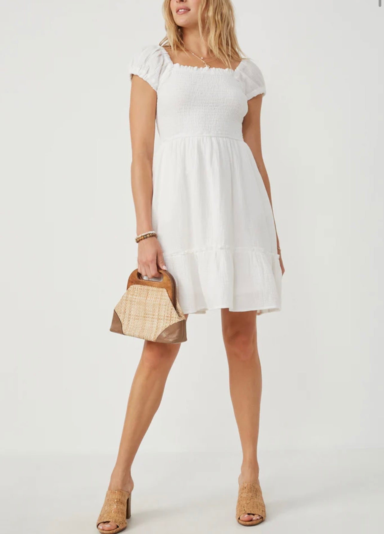 WOMENS TEXTURED PUFF SLEEVE SMOCKED DRESS - WHITE