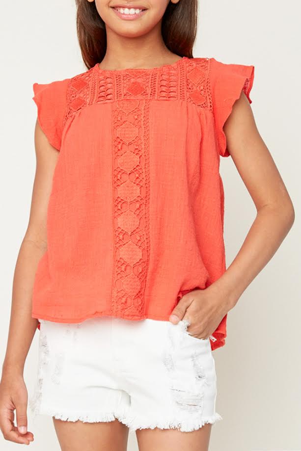 GIRLS CROCHET FLUTTER SLEEVE TOP - TOMATO