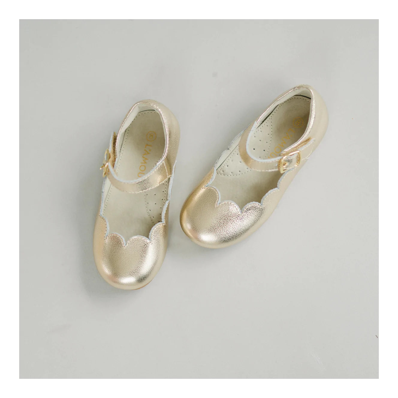SONIA SCALLOPED FLAT - GOLD