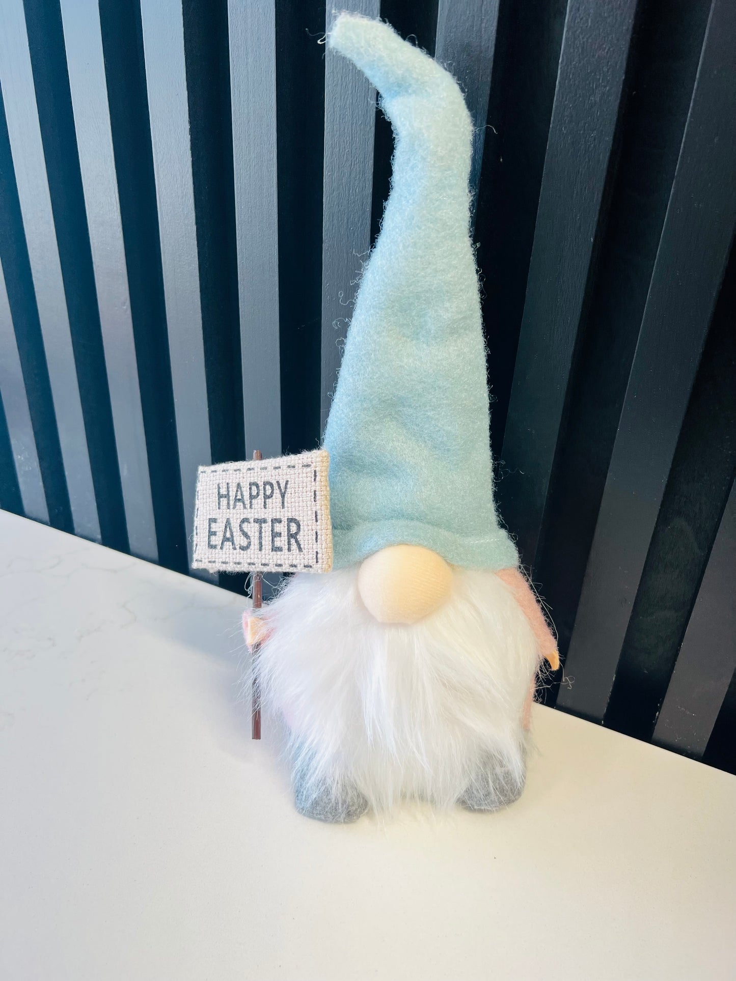 BLUE/PINK HAT EASTER GNOME